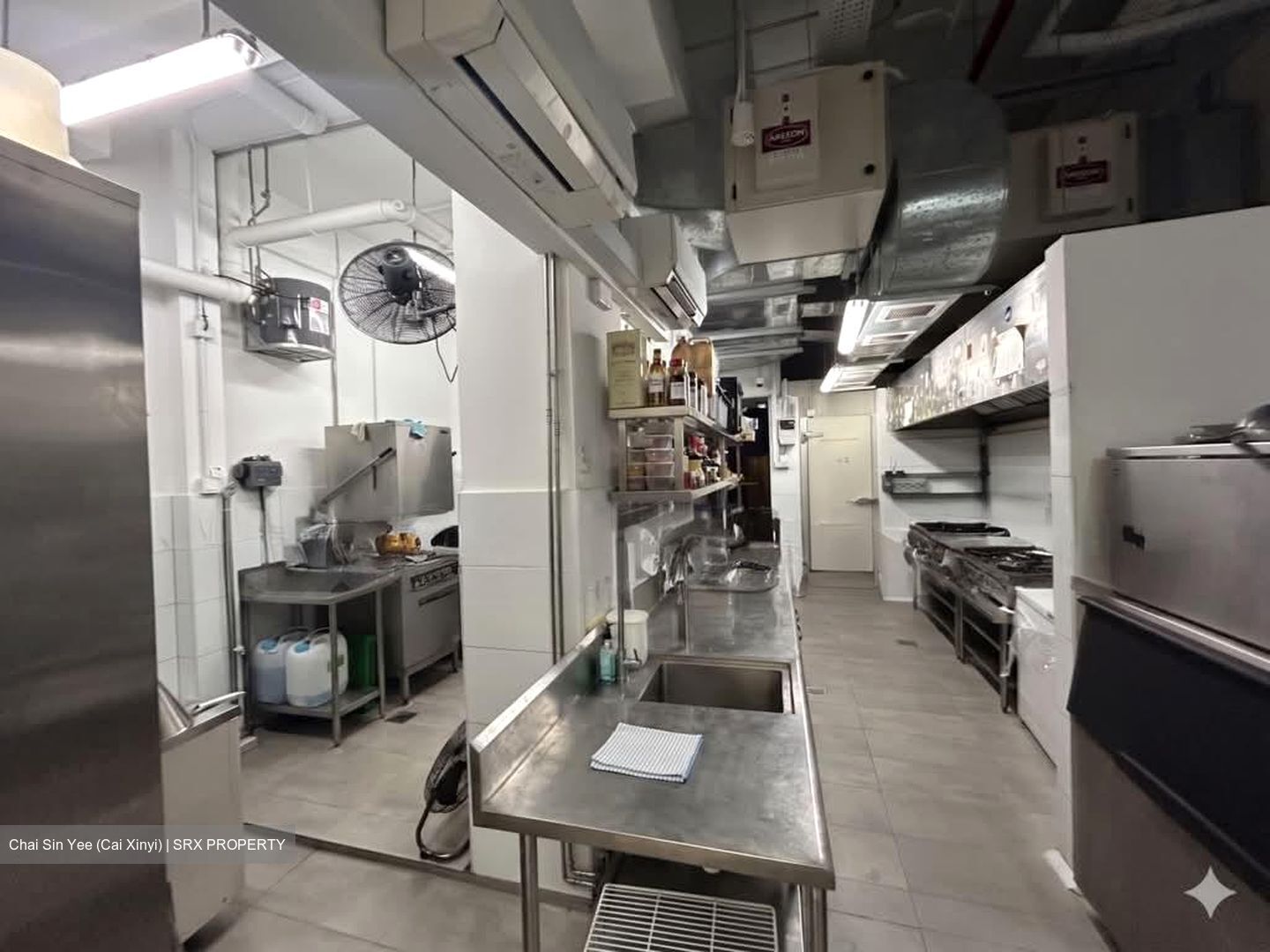 Telok Ayer Conservation Area (D1), Retail #554779341